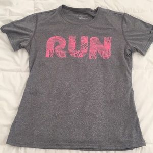 Brooks workout T-shirt, Medium